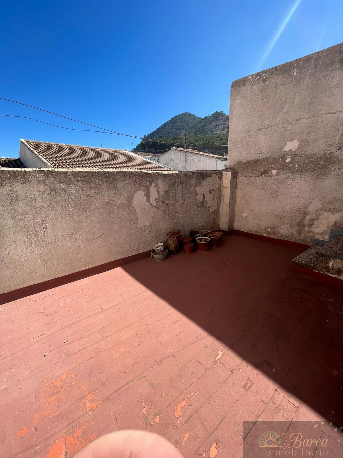 For sale of house in Rute