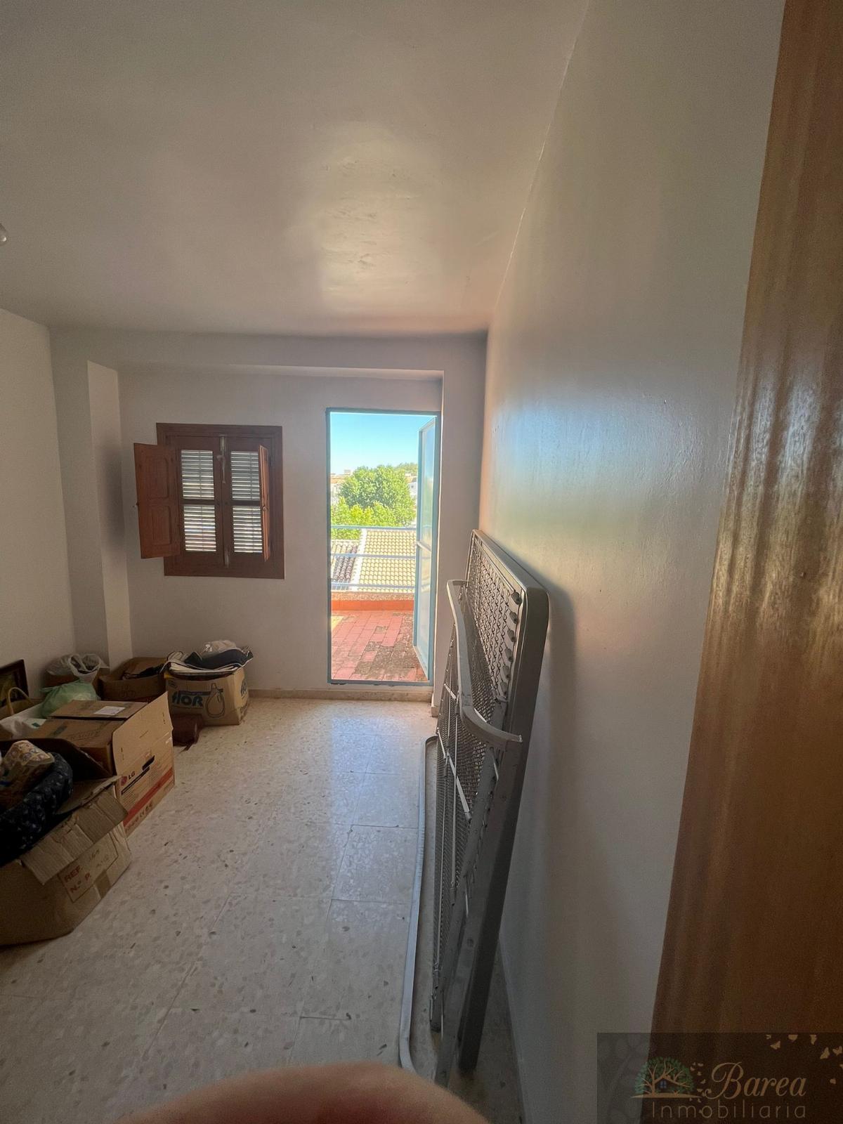 For sale of house in Rute