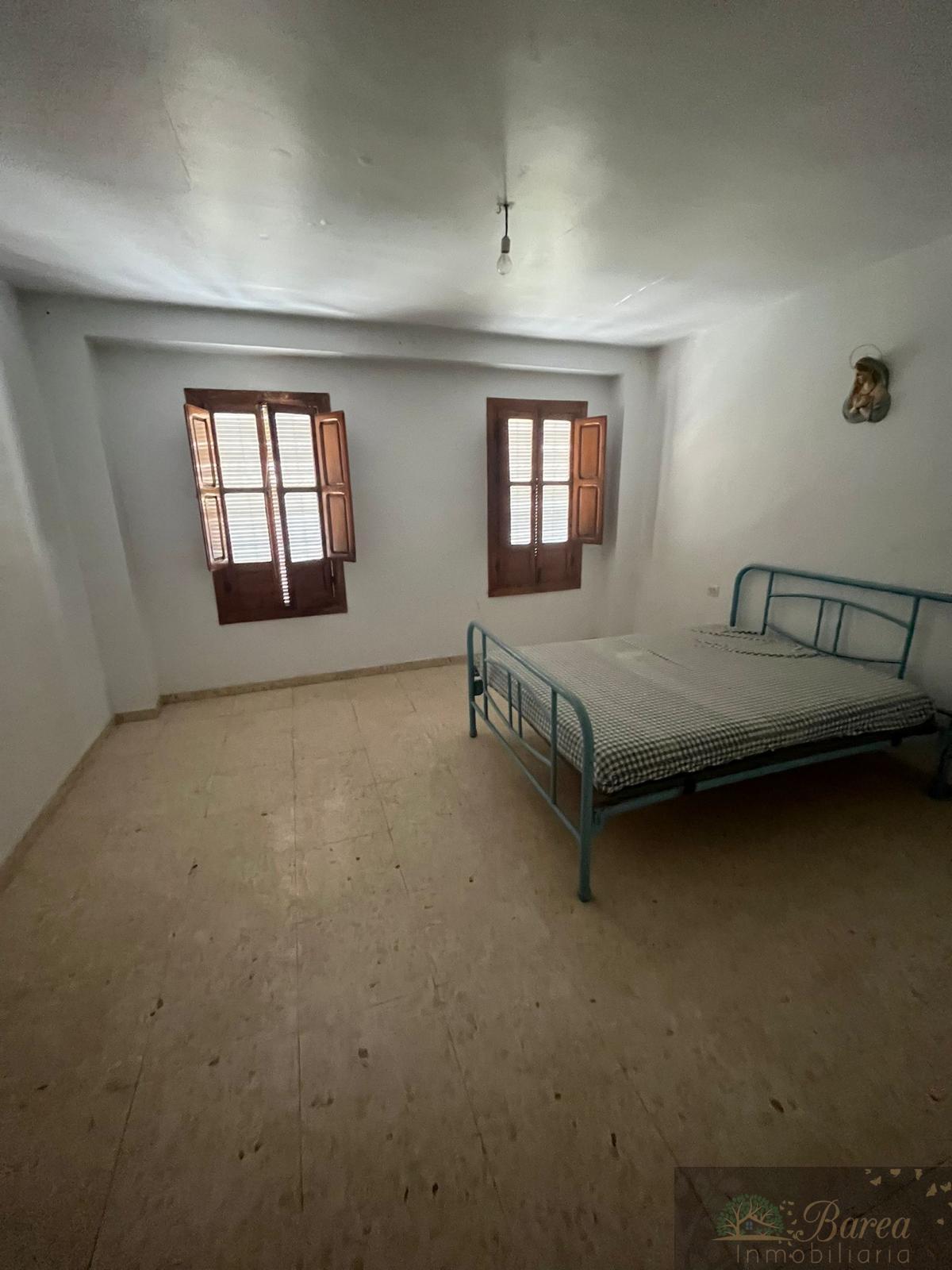 For sale of house in Rute
