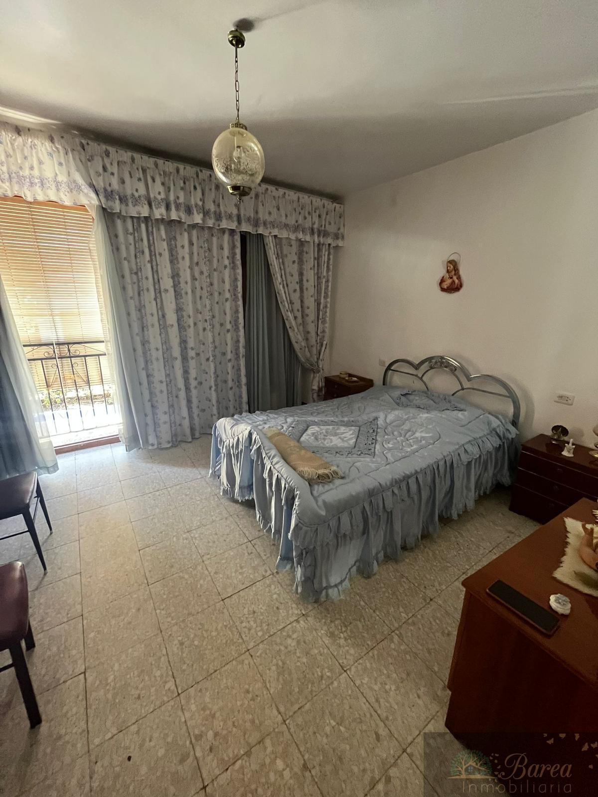 For sale of house in Rute
