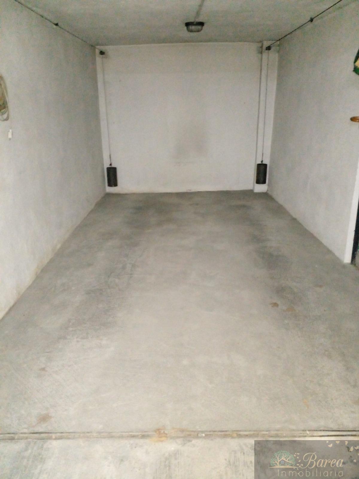 For sale of garage in Rute