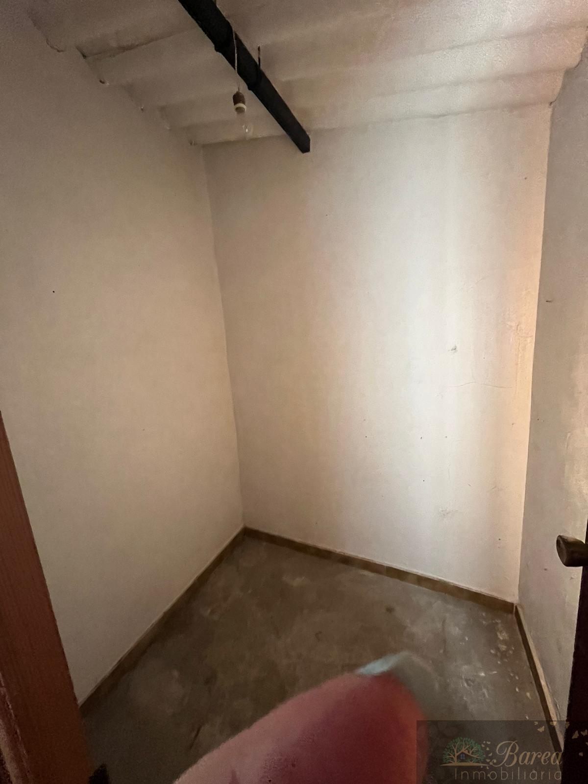 For sale of house in Rute