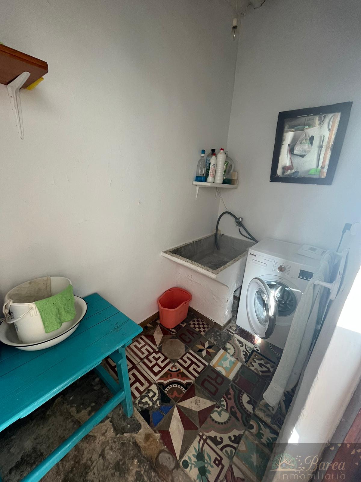For sale of house in Rute