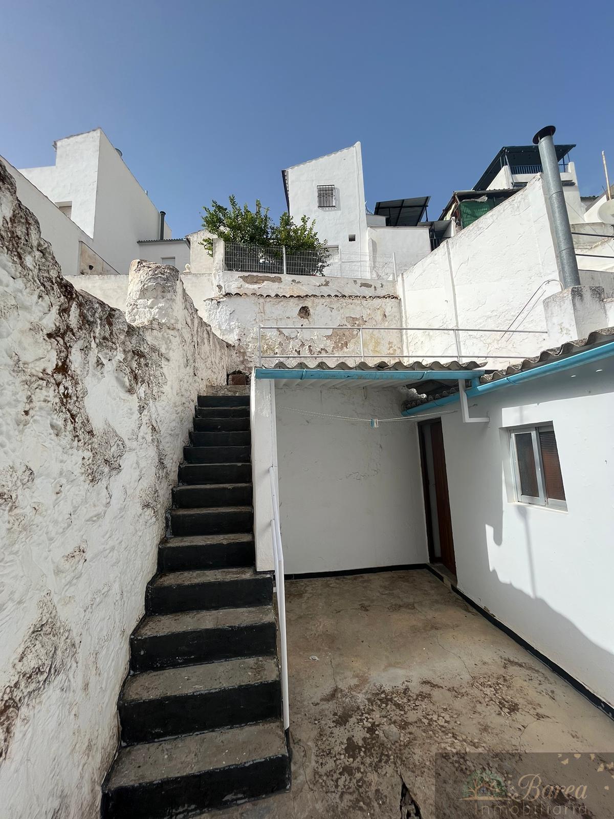 For sale of house in Rute