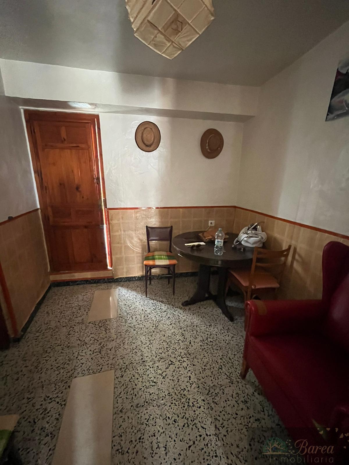 For sale of house in Rute