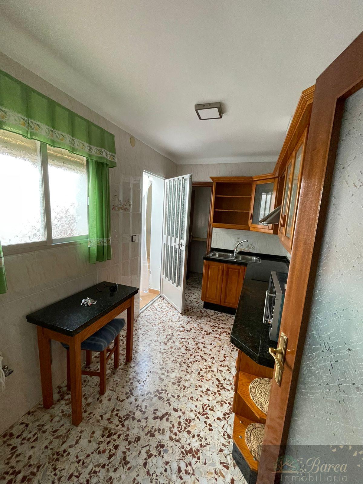 For sale of house in Rute