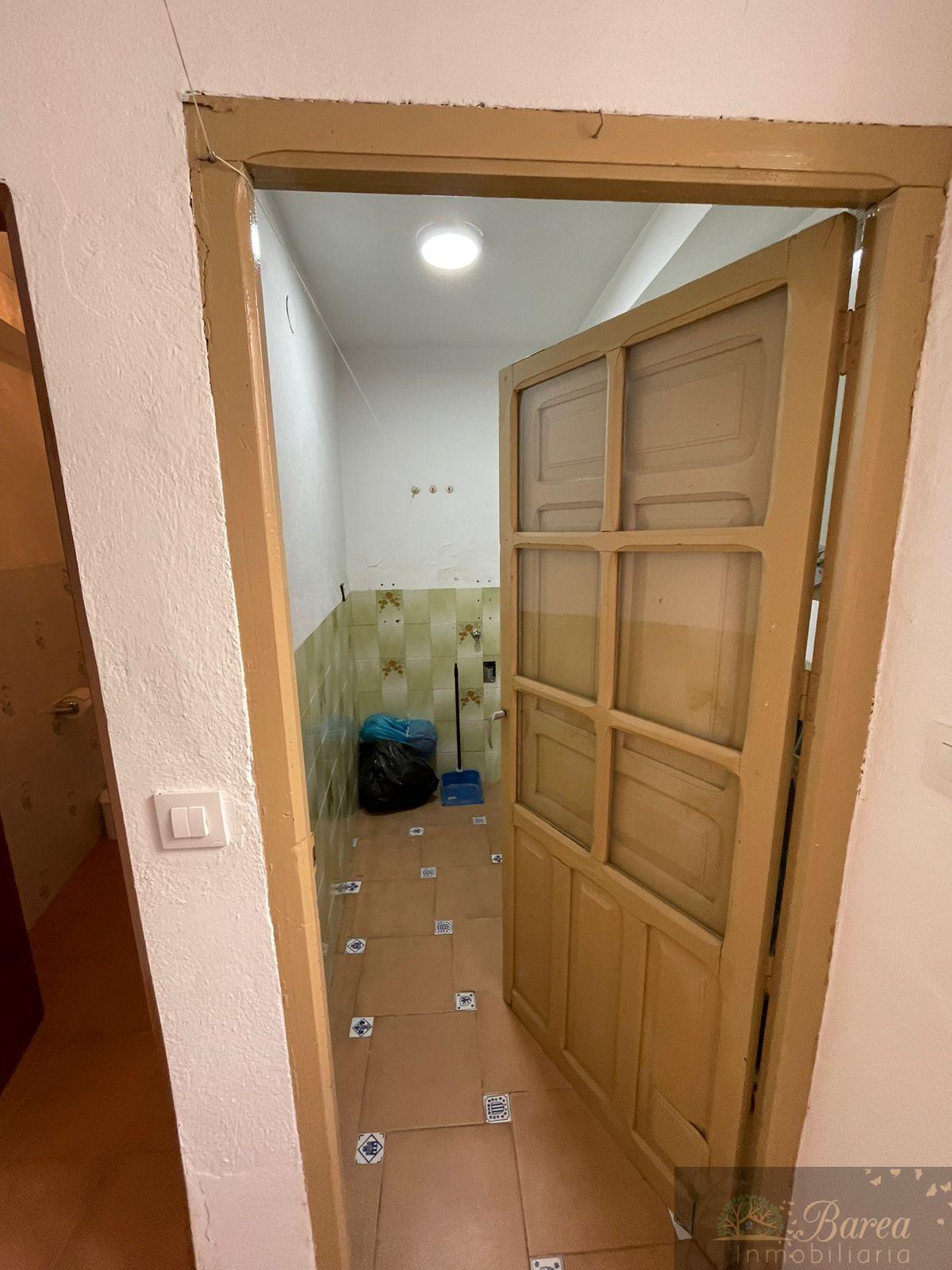 For sale of house in Rute