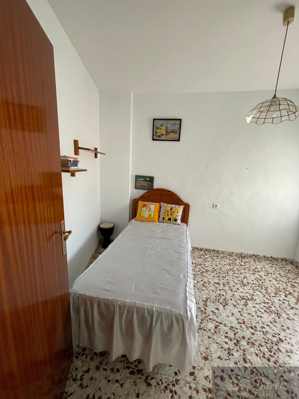 For sale of house in Rute