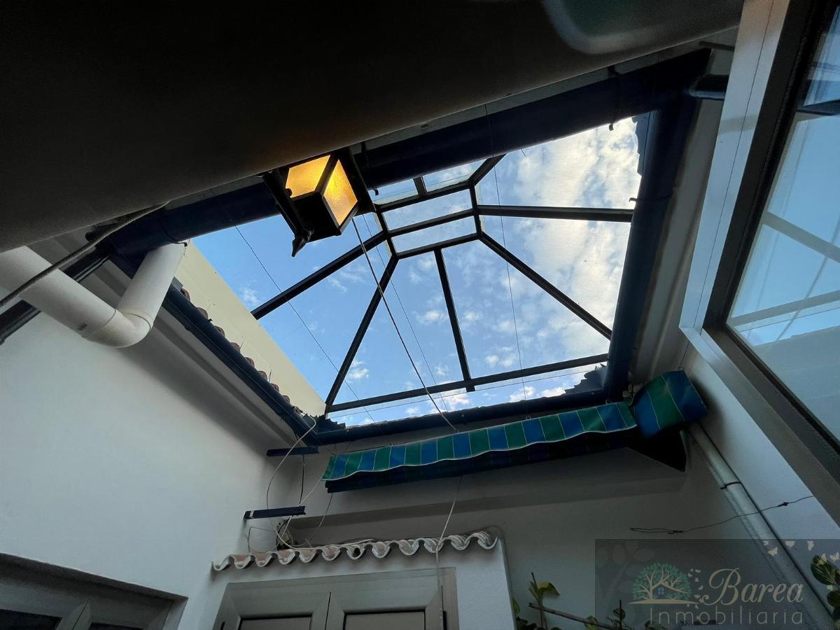 Verkoop van kleine villa in Rute