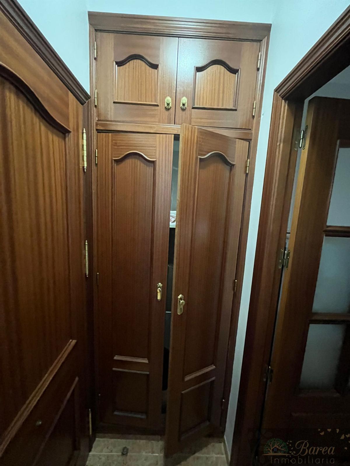 Zu verkaufen von wohnung in
 Rute