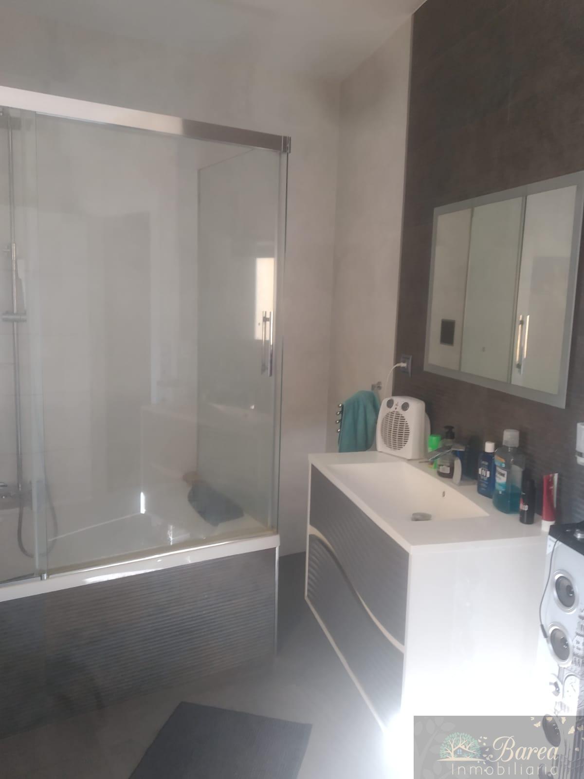 For rent of flat in Rute