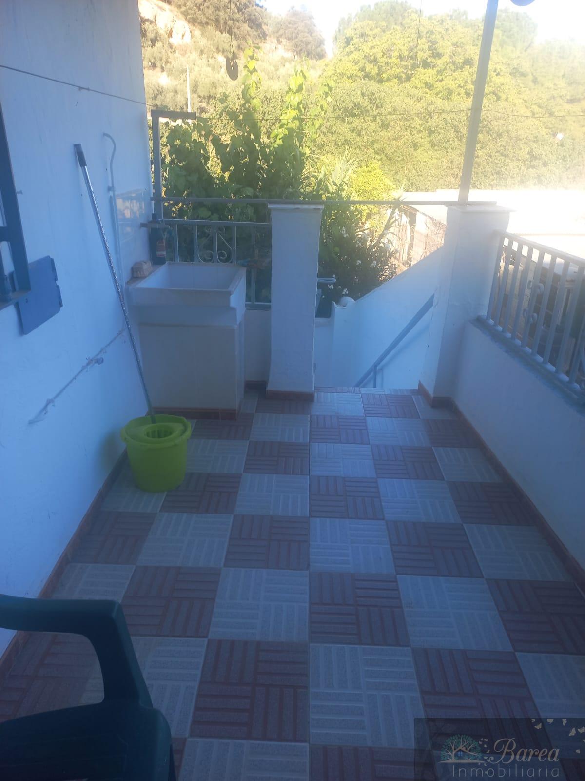 For sale of house in Rute