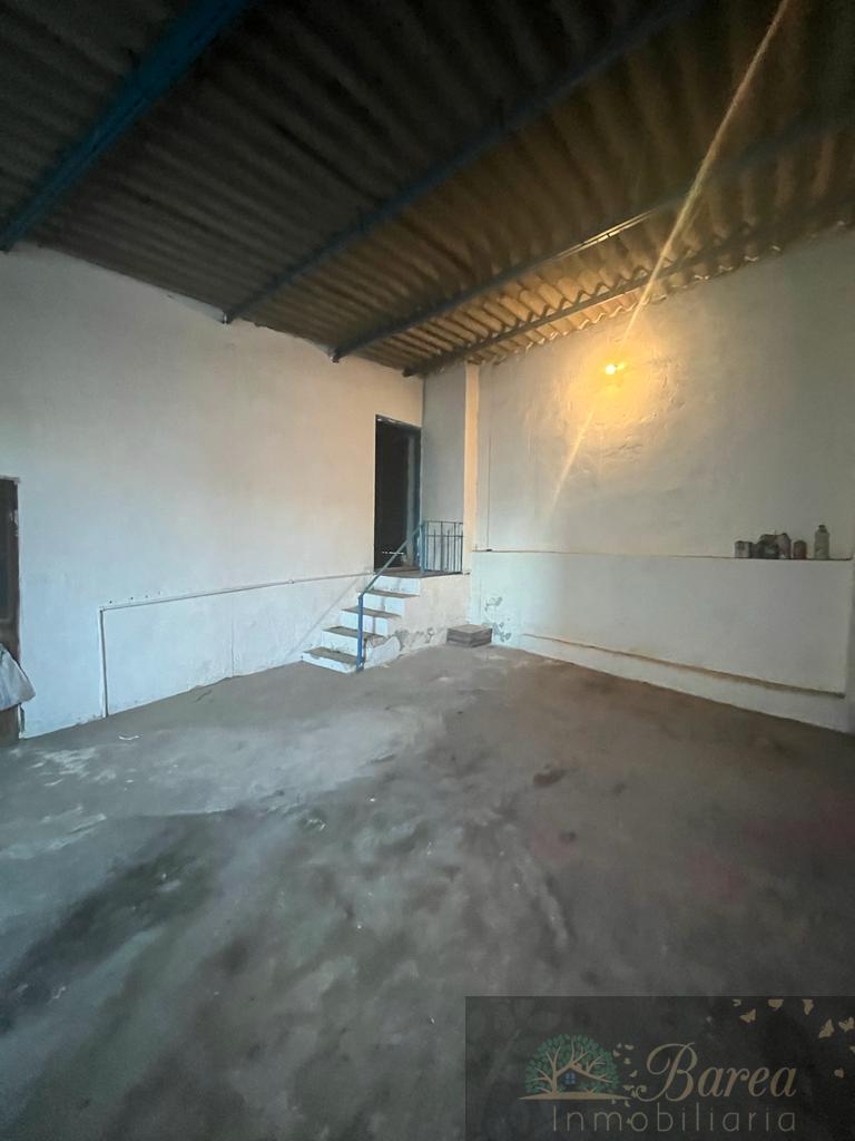 For sale of land in Rute