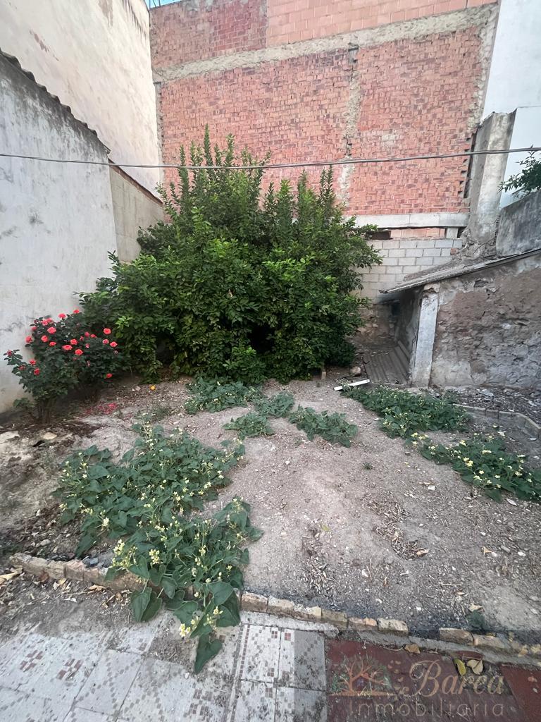 For sale of land in Rute