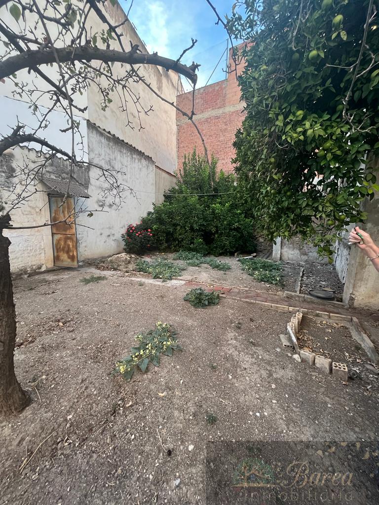 For sale of land in Rute