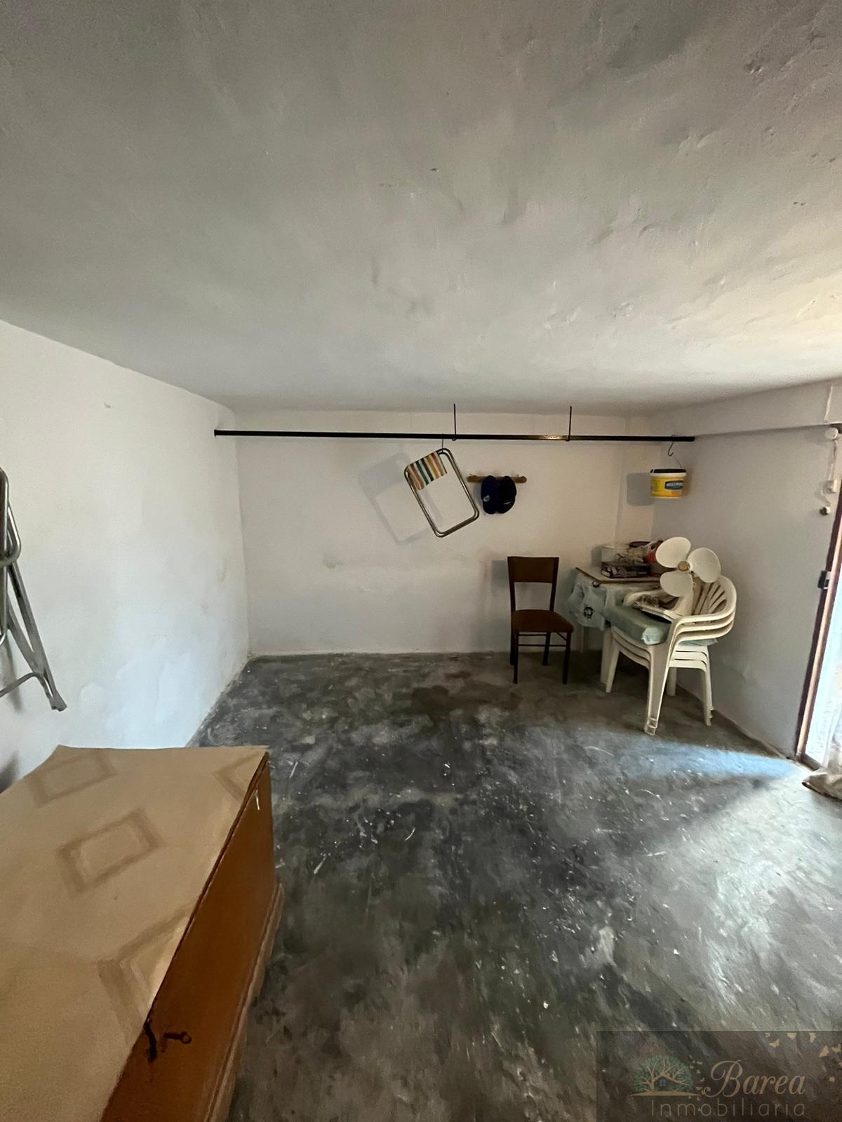 For sale of house in Rute