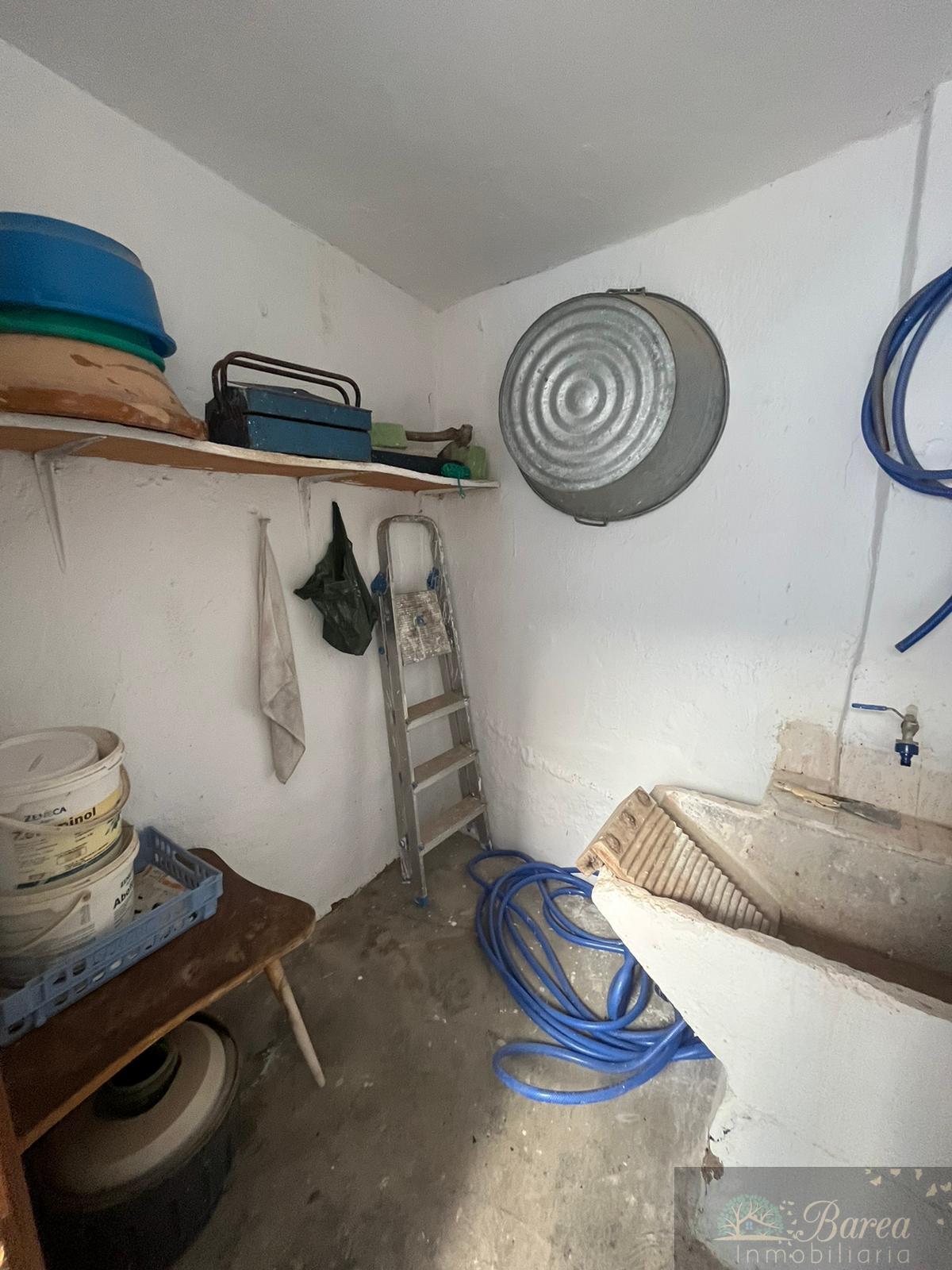 For sale of house in Rute