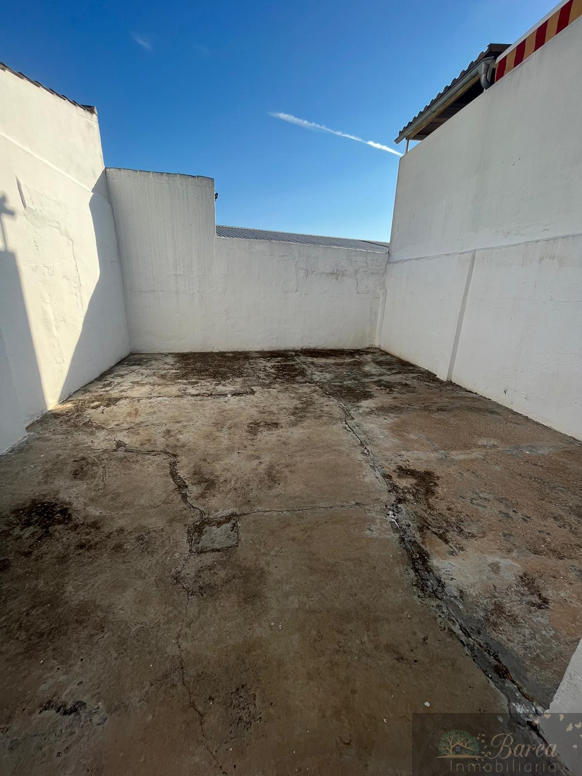 For sale of house in Rute