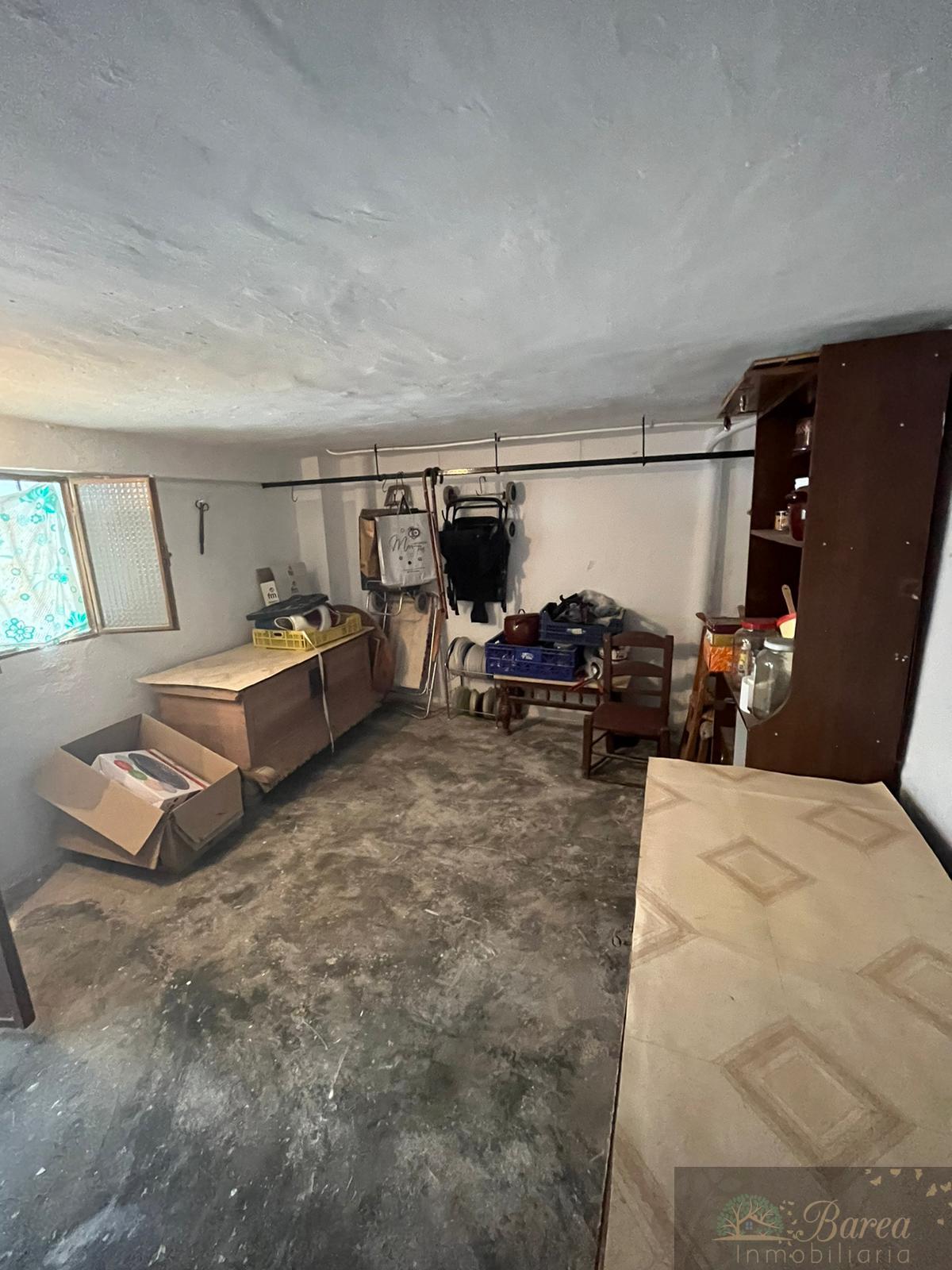 For sale of house in Rute