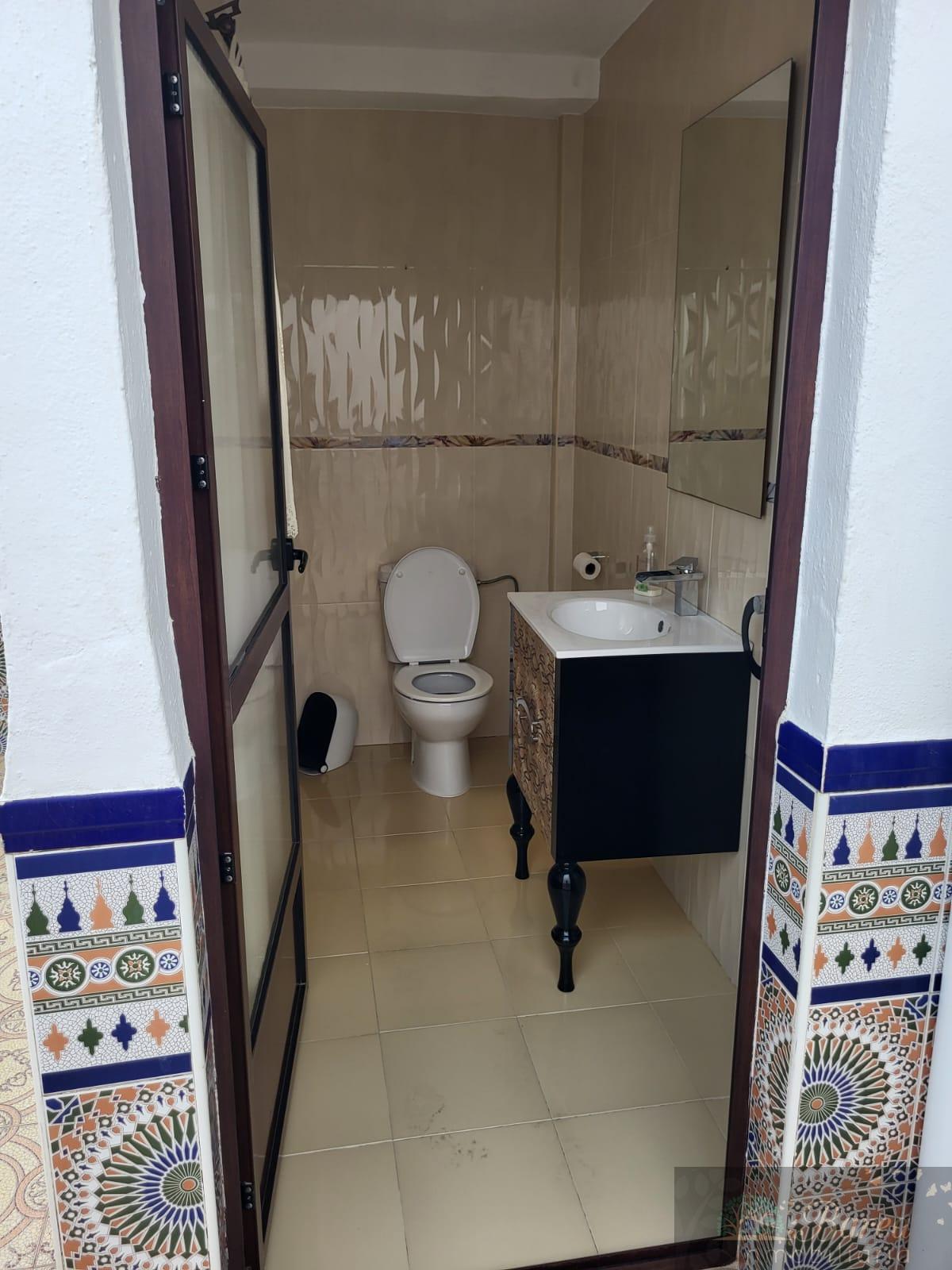 For sale of house in Aguilar de la Frontera