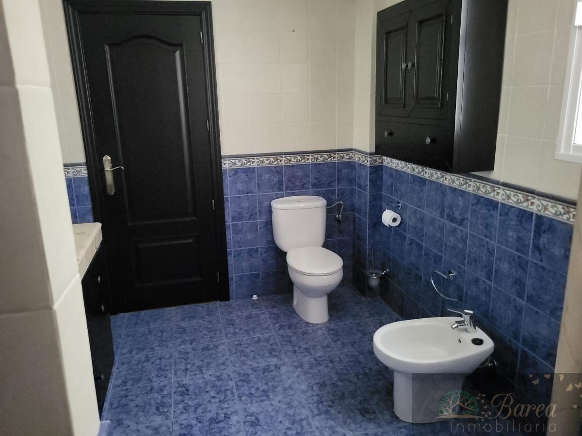 For sale of house in Aguilar de la Frontera