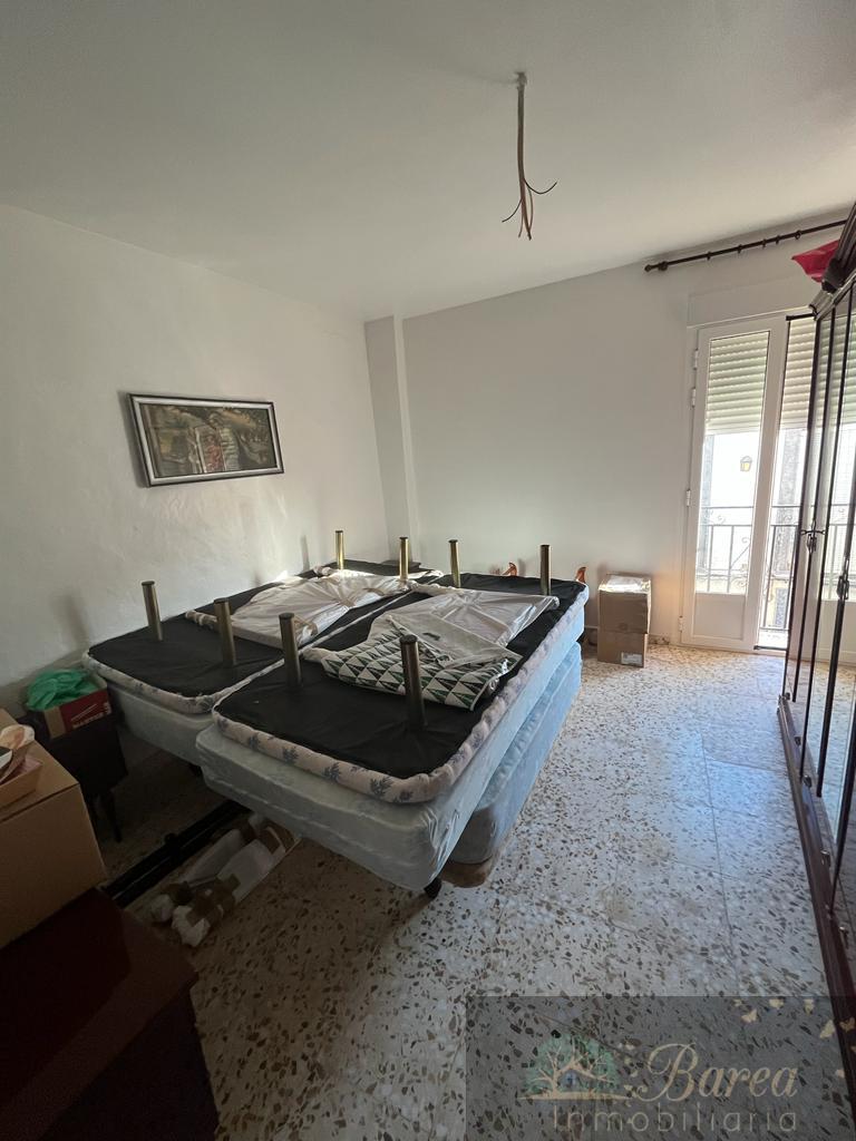 For sale of house in Rute
