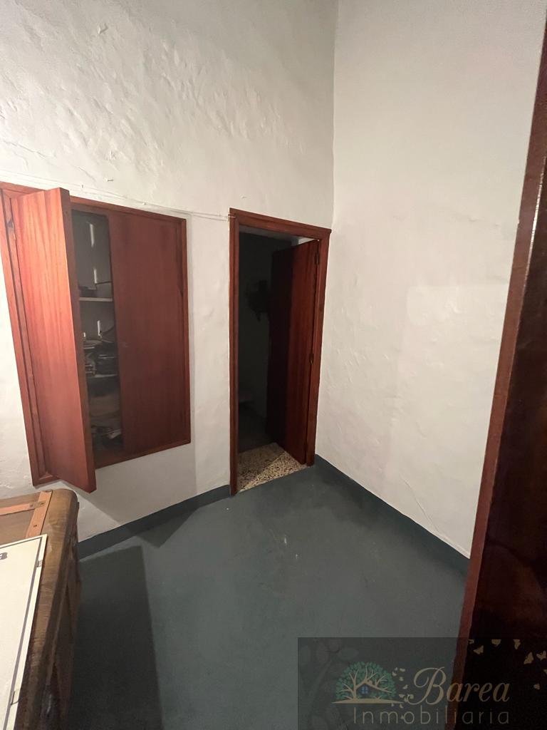 For sale of house in Rute