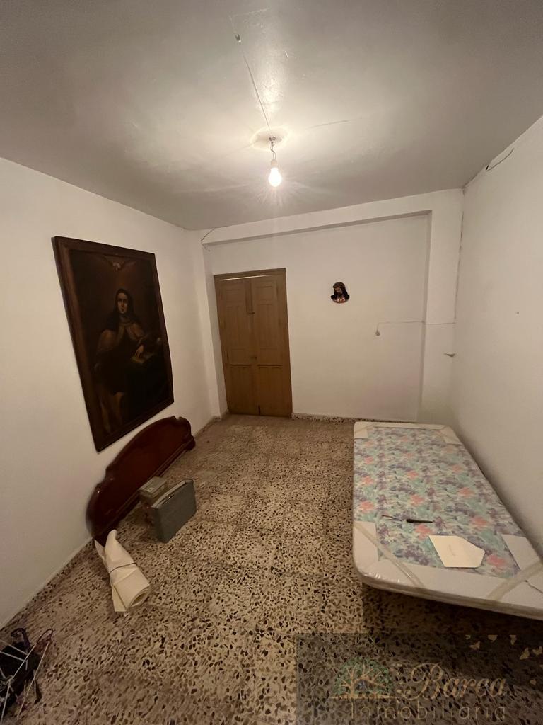 For sale of house in Rute