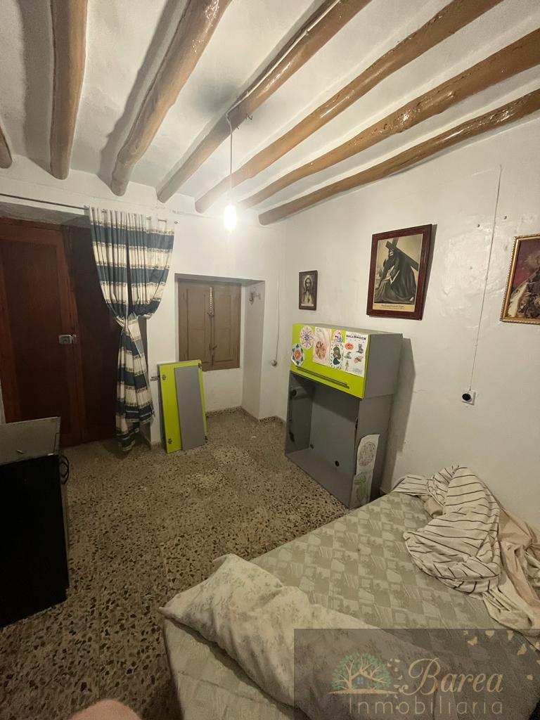 For sale of house in Rute