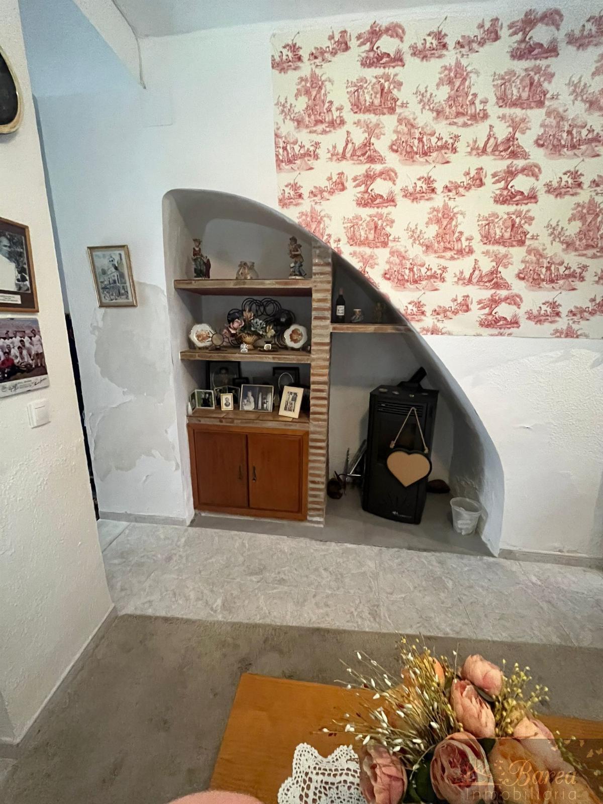 For sale of house in Rute