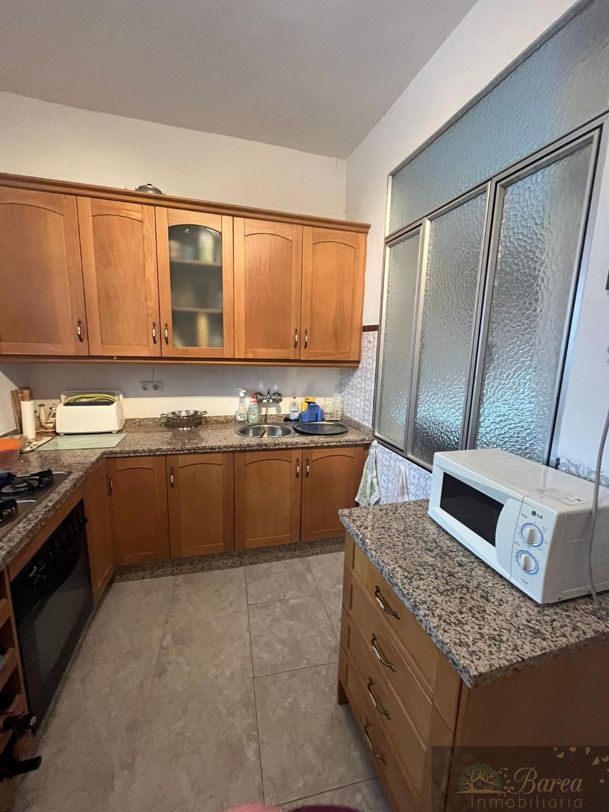 For sale of house in Rute