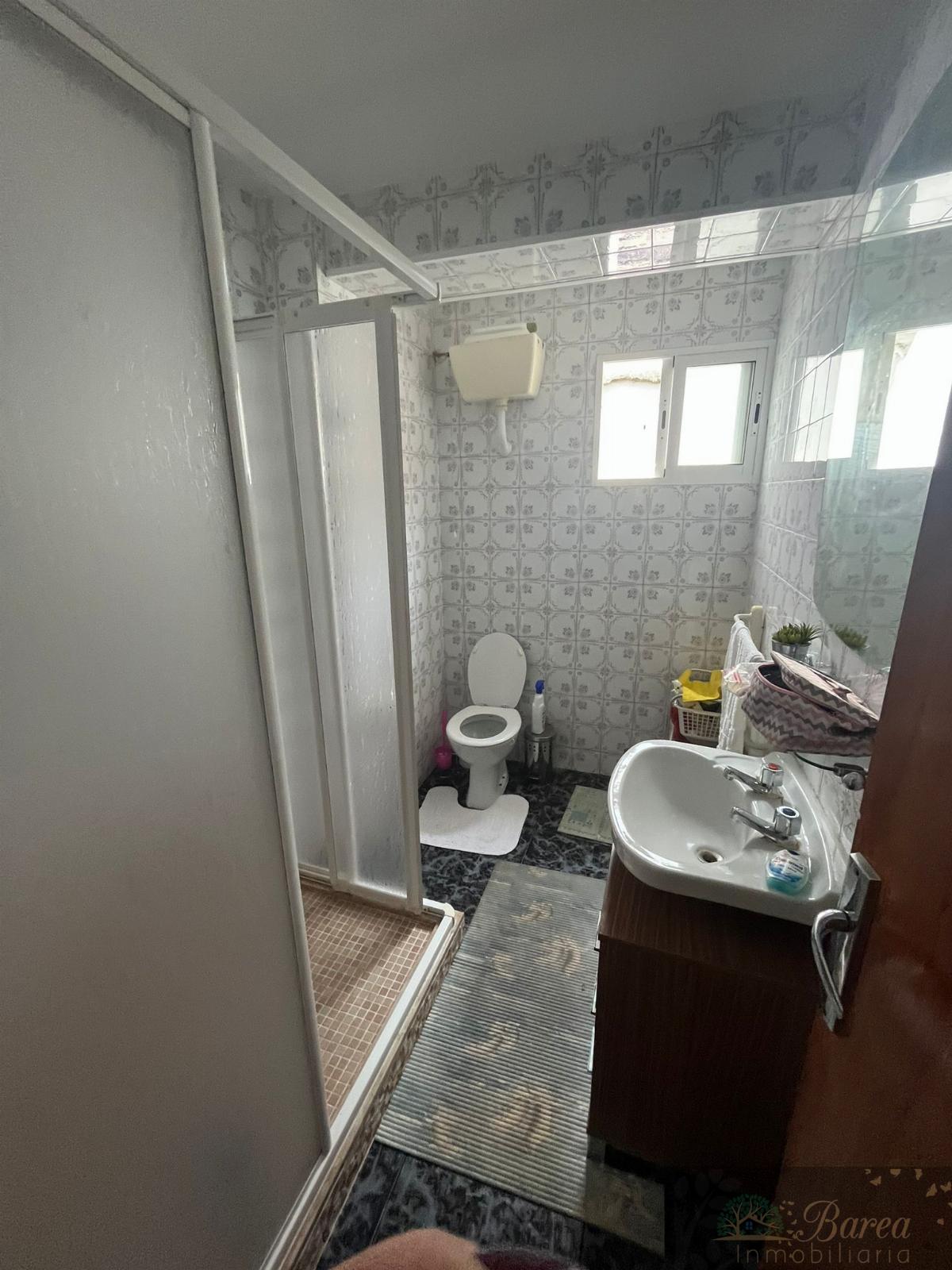 For sale of house in Rute