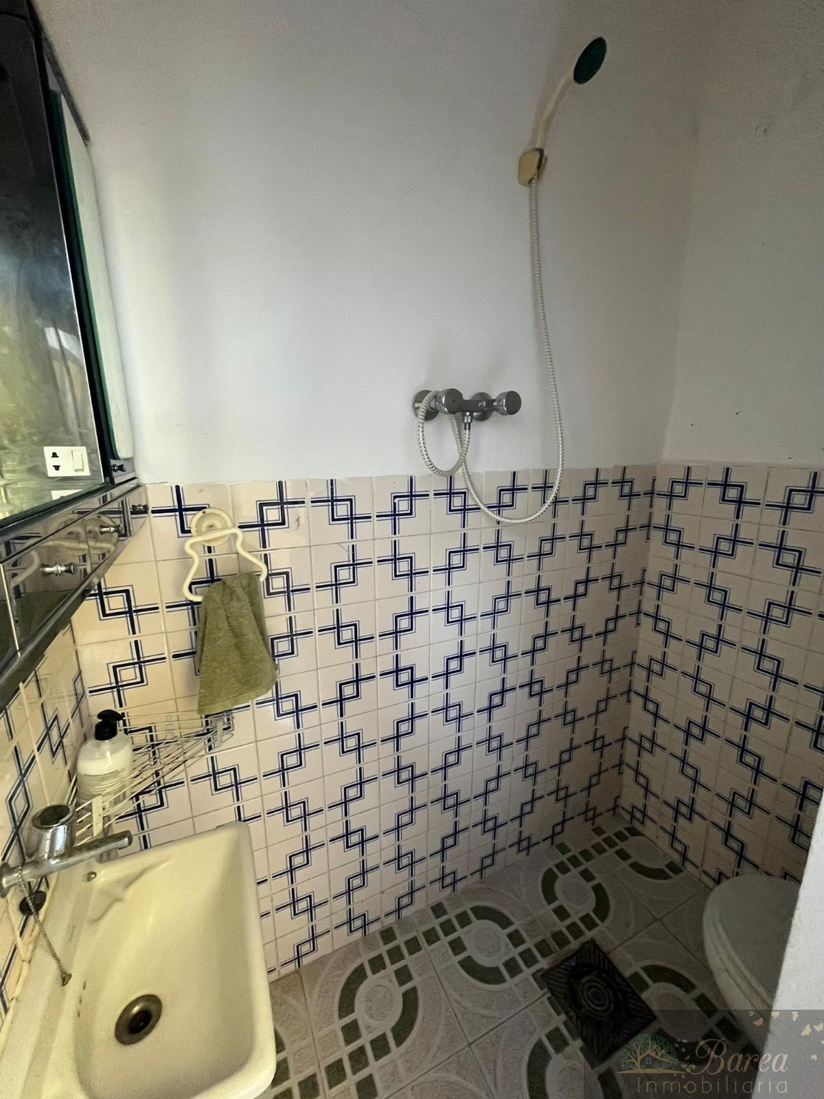 For sale of house in Rute