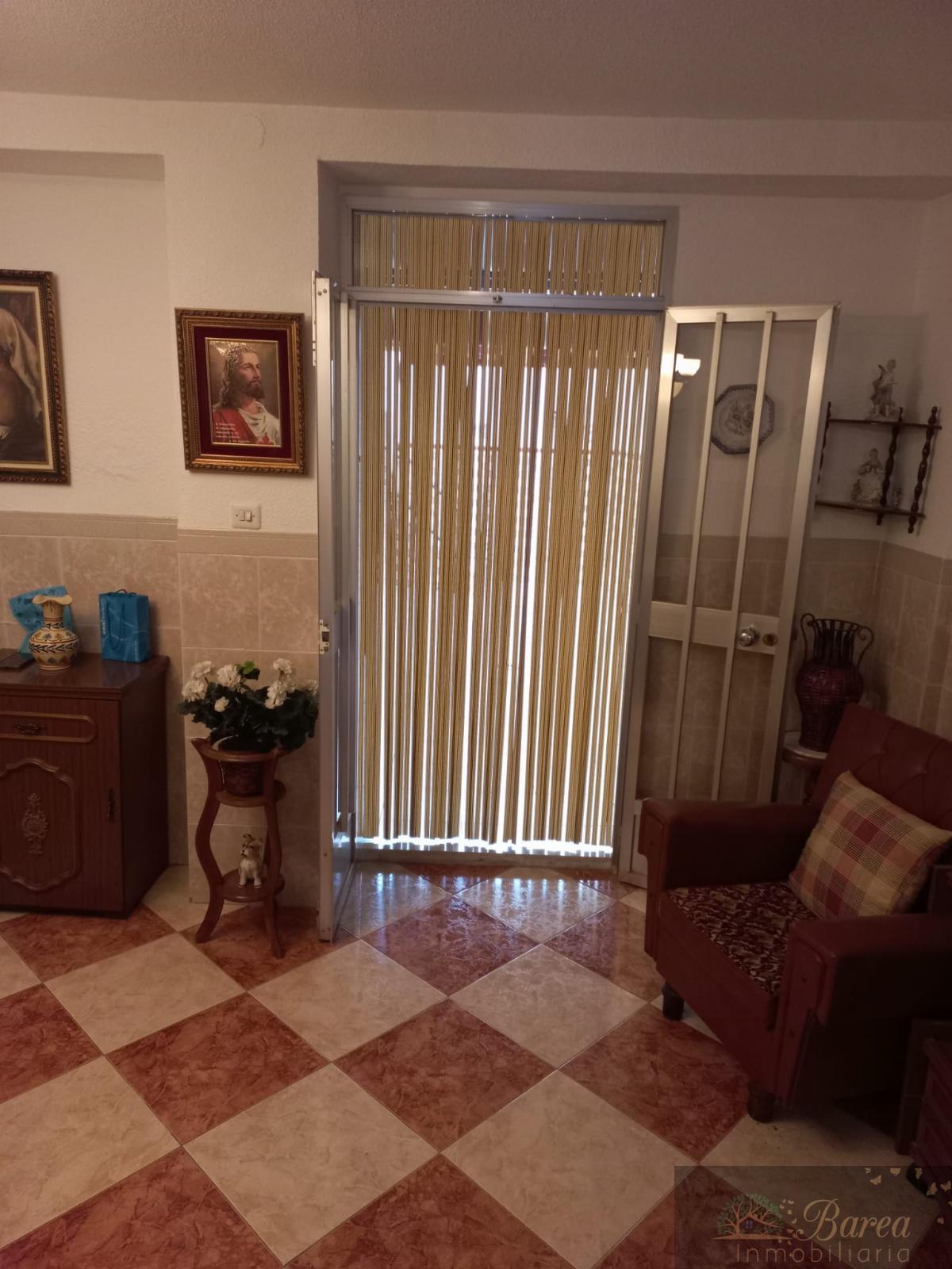 For sale of house in Rute