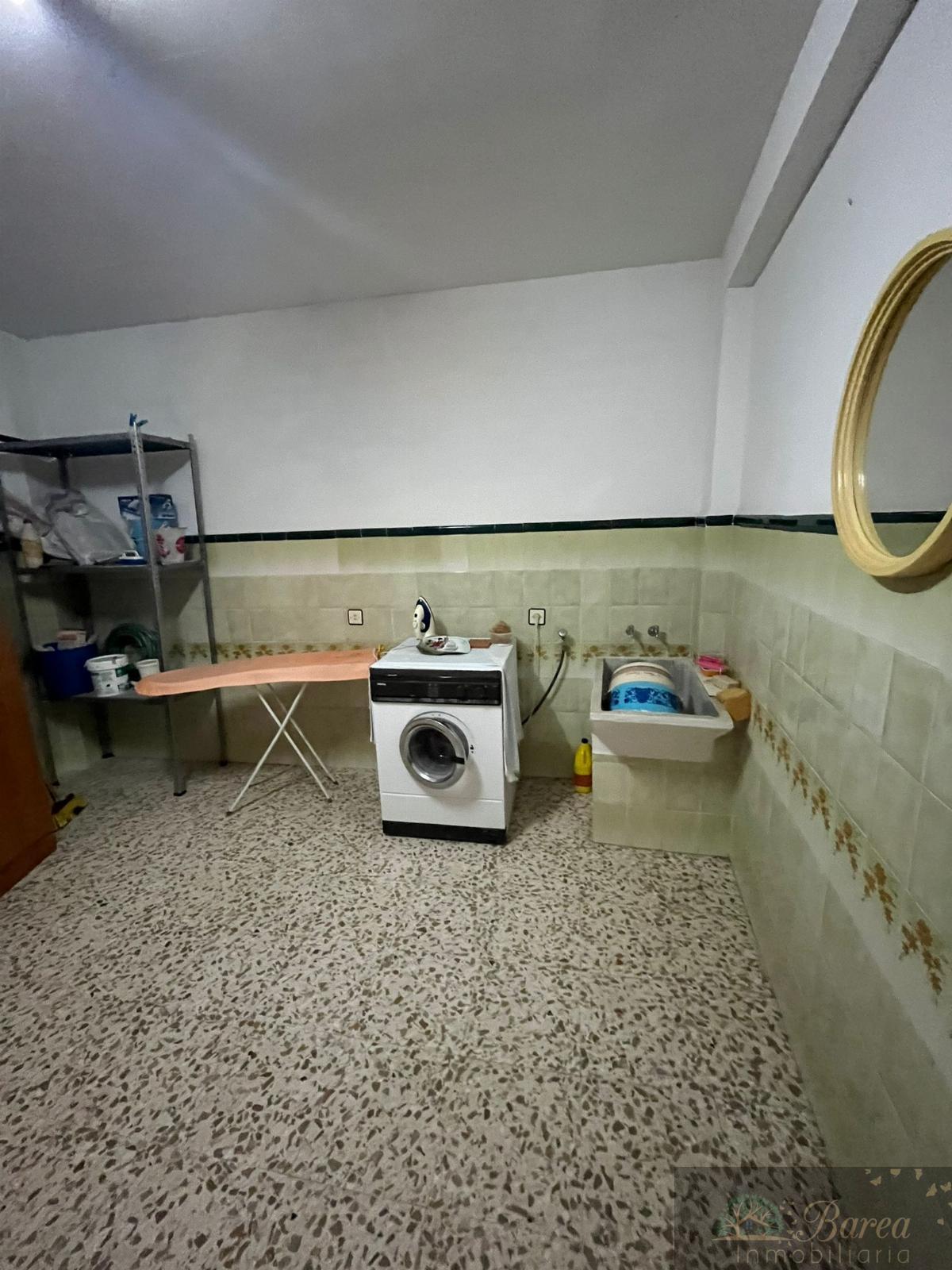 For sale of house in Rute