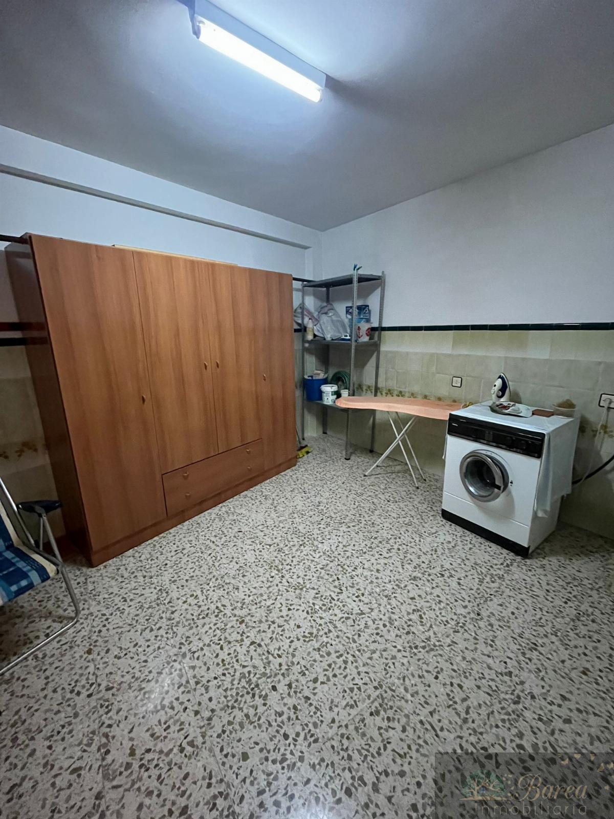 For sale of house in Rute