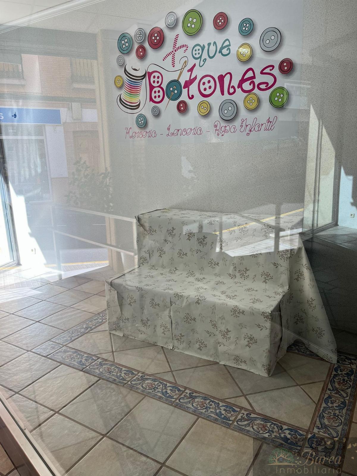 For rent of commercial in Rute