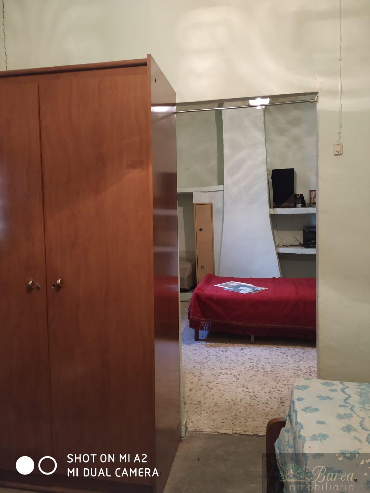 For sale of house in Rute