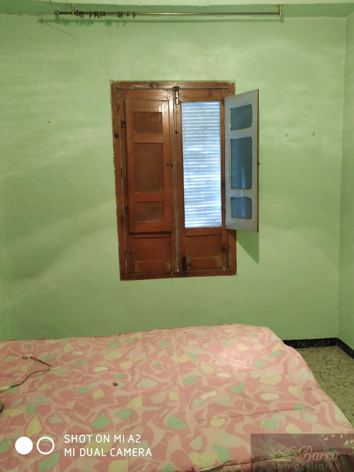 For sale of house in Rute