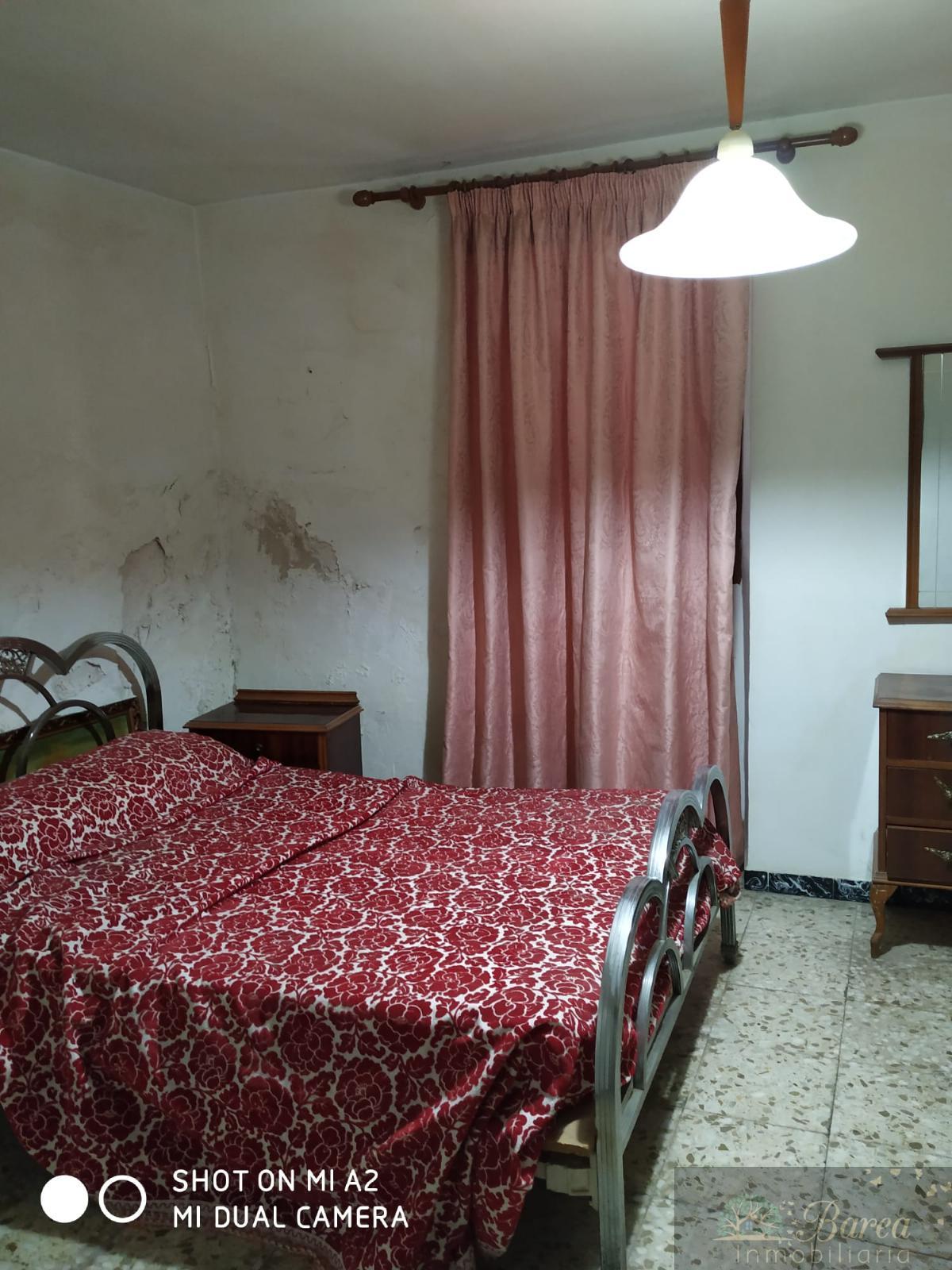 For sale of house in Rute