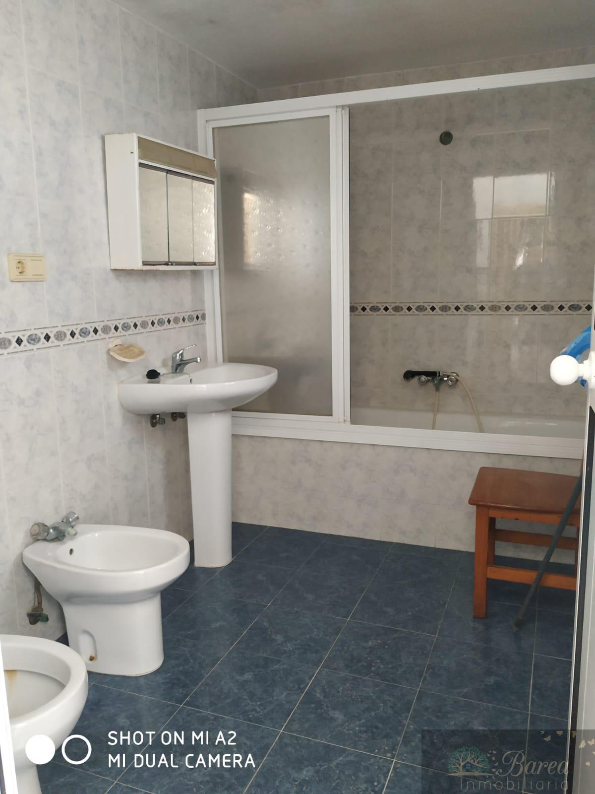 For sale of house in Rute