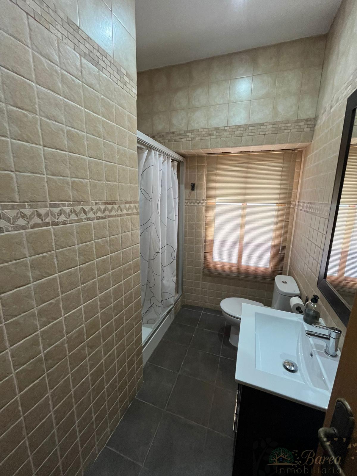 For rent of house in Rute