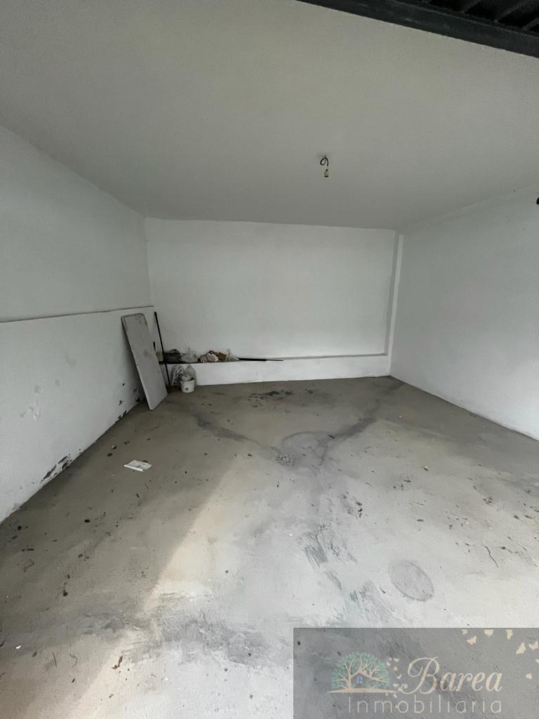 For sale of garage in Rute