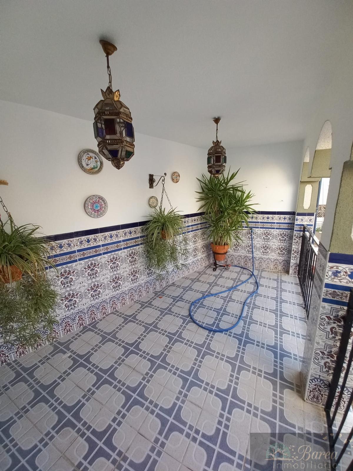 For sale of house in Rute