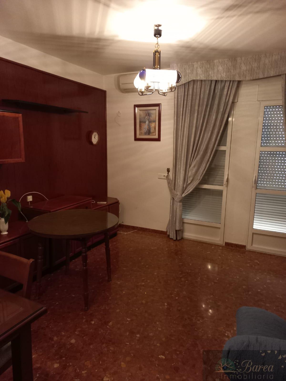 De vânzare din duplex în Rute