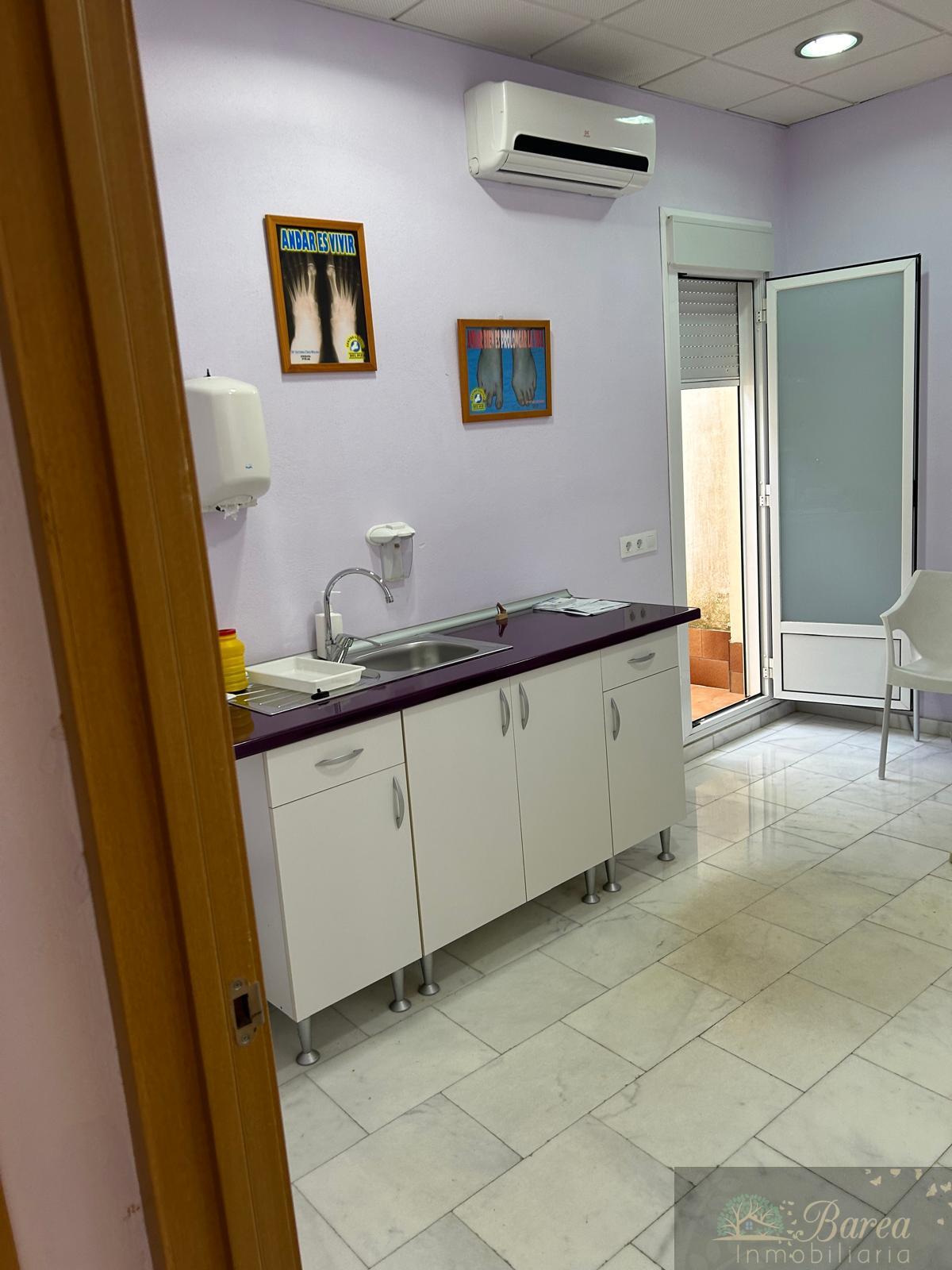 Venta de local en Cuevas de San Marcos
