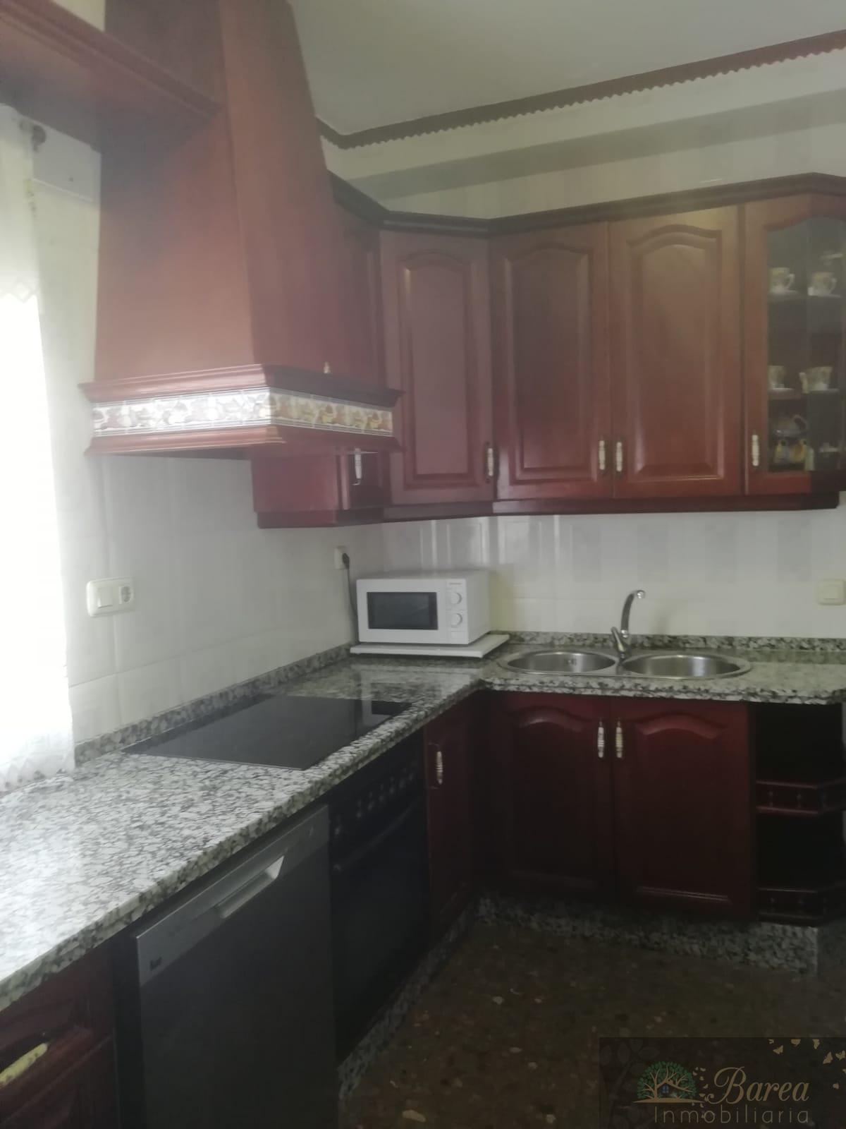 For rent of flat in Rute