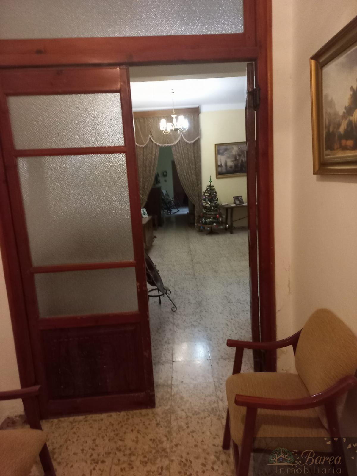 For sale of house in Rute