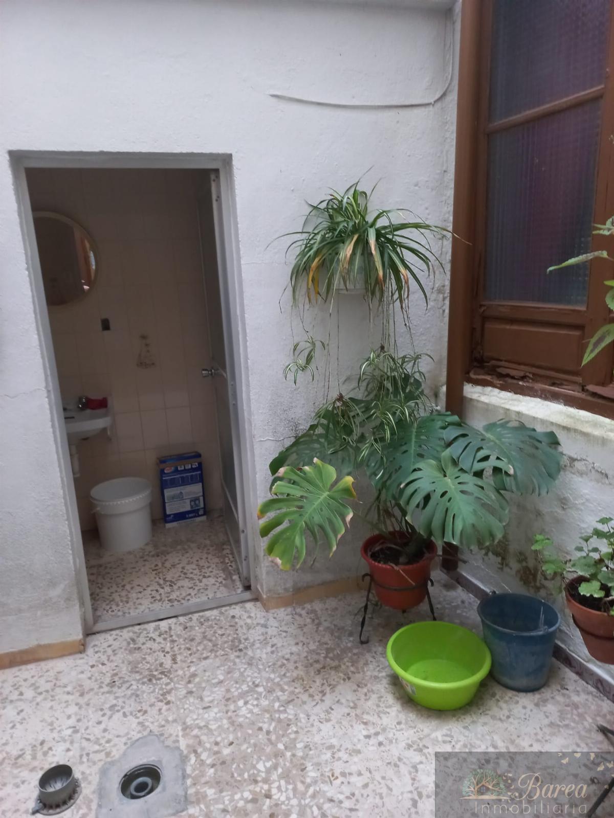 For sale of house in Rute