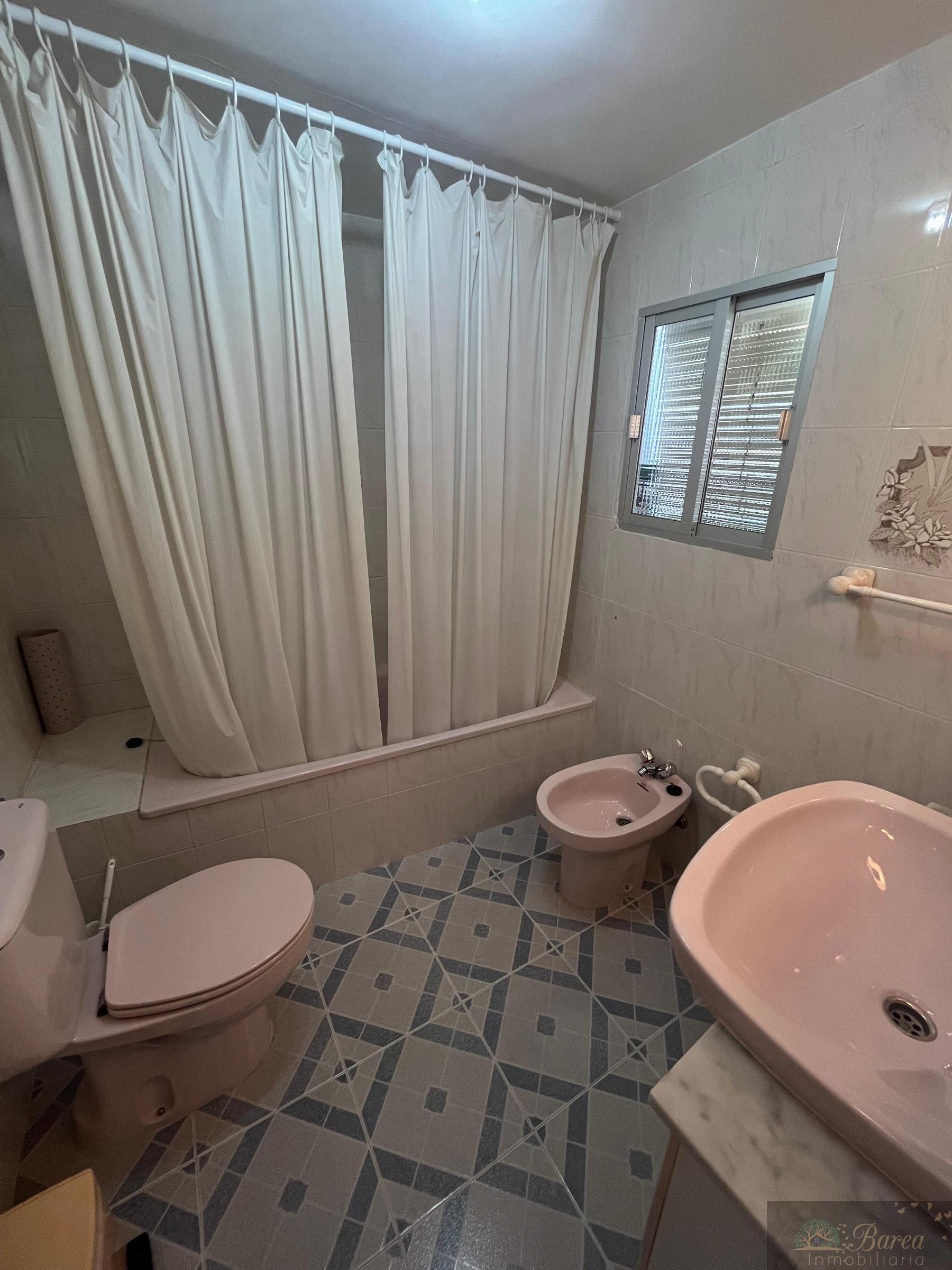 Venta de casa en Rute